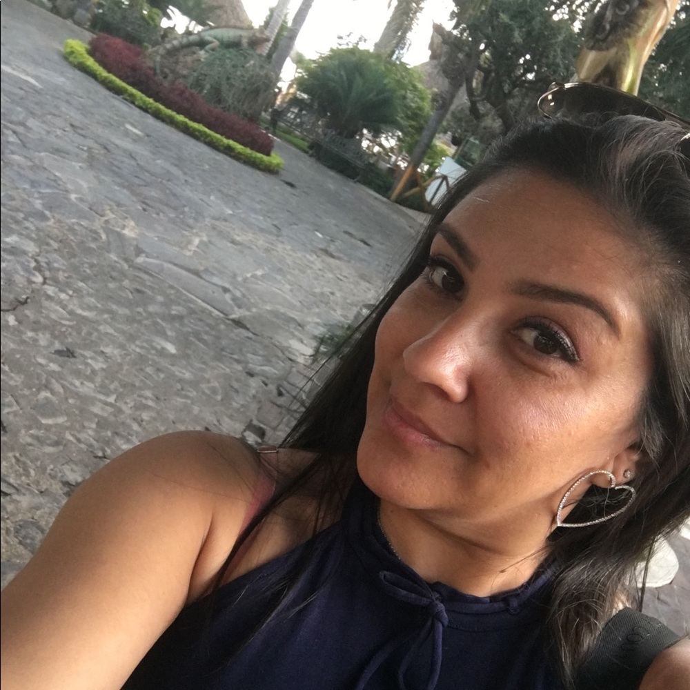 Meet your Posher, Anabel